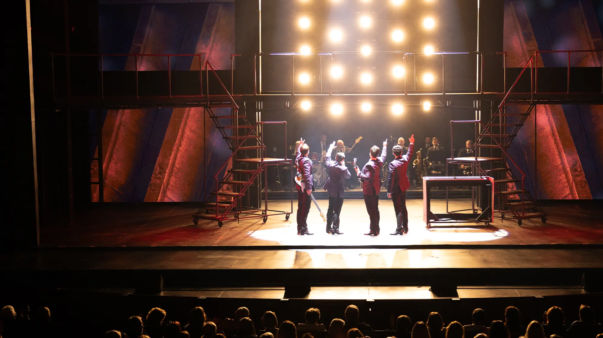 Web_Hero_1985x1113_JERSEYBOYSLIGHTS.webp